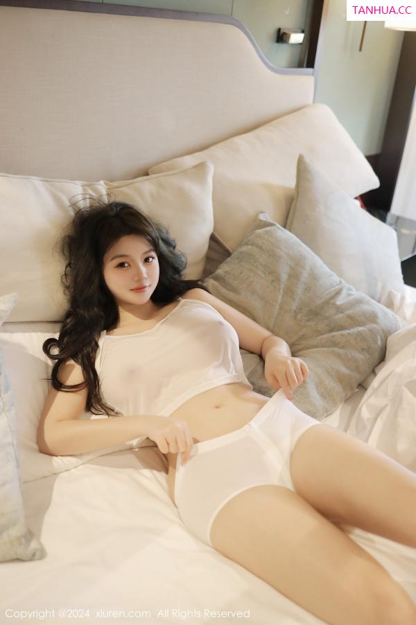   [XiuRen]高清写真图 2024.01.23 No.8002 沈思怡 新人美臀第18张图片